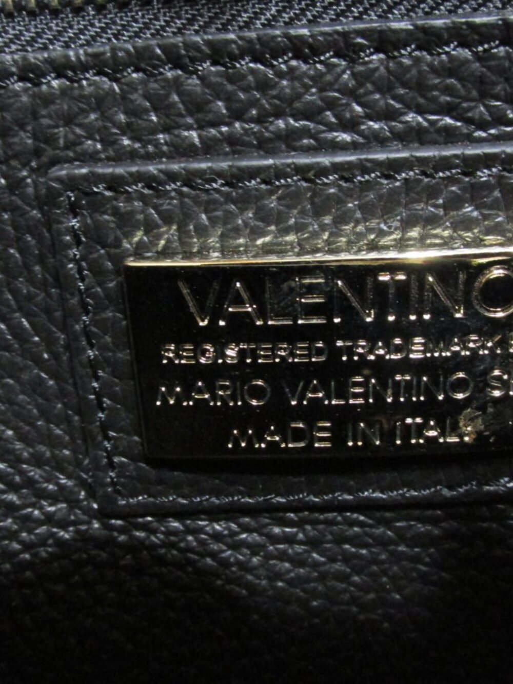 P2972-NWT Mario Valentino Sophie Medallion Black Pebble w/Dustbag - Picture 7 of 14